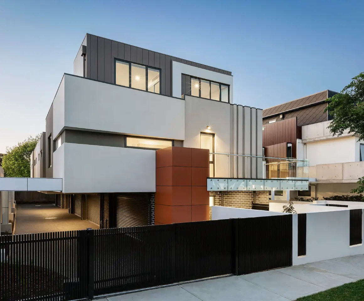 modern-house-facade-2024-09-17-10-57-35-utc.webp